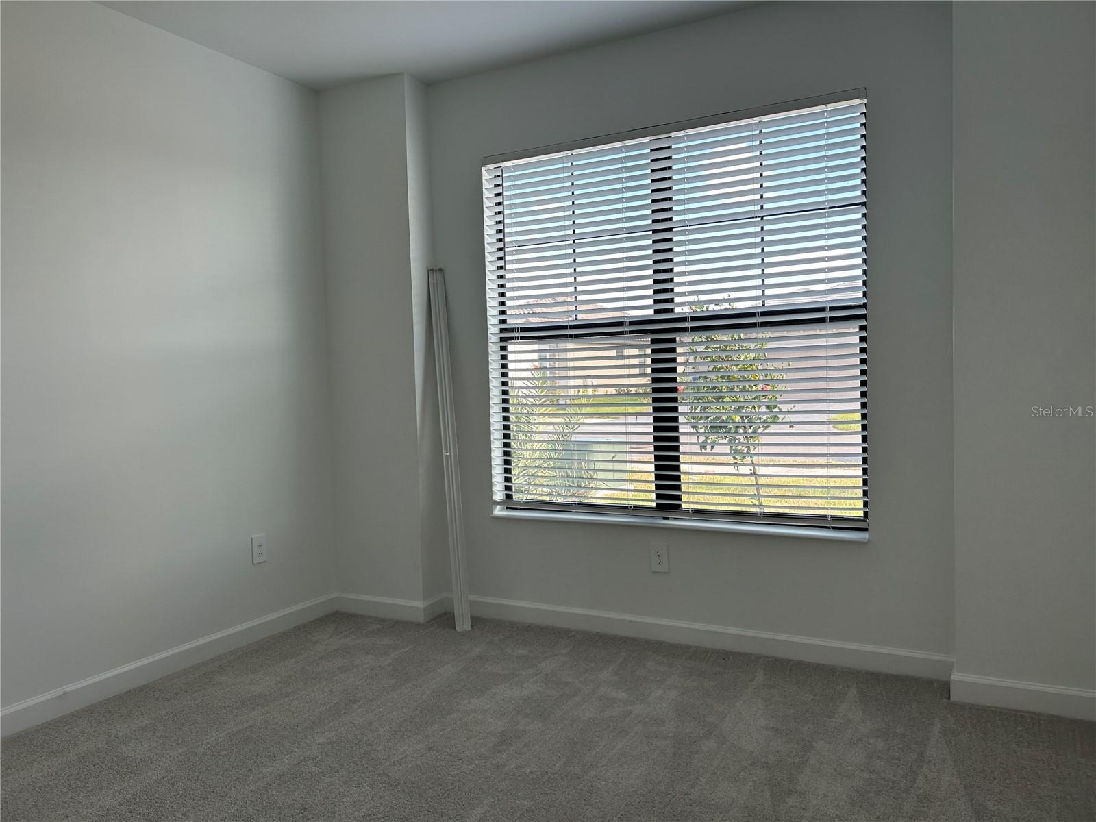 Image 17 of 35 For 15513 White Linen Drive