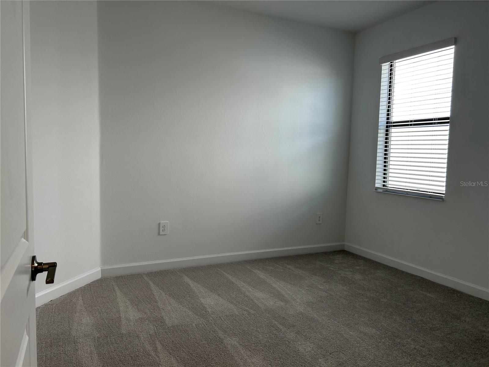 Image 22 of 35 For 15513 White Linen Drive