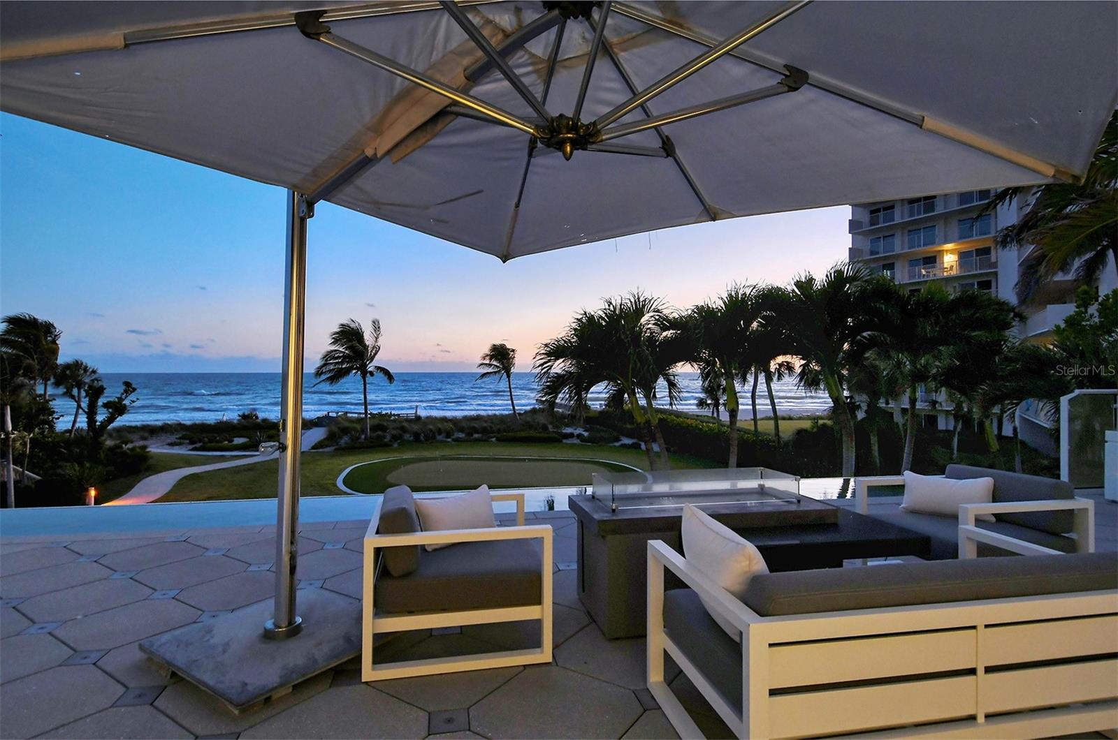 Listing photo id 41 for 2251 Gulf Of Mexico Drive 204