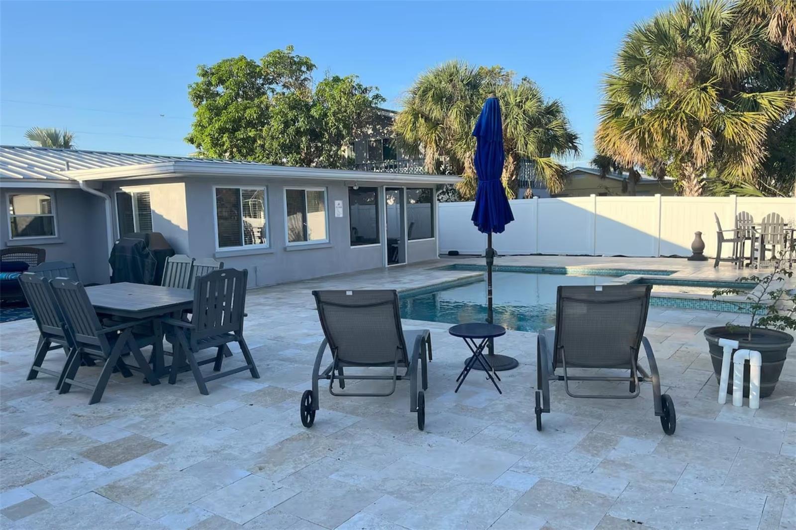 Image 64 of 98 For 345 Avenida Leona