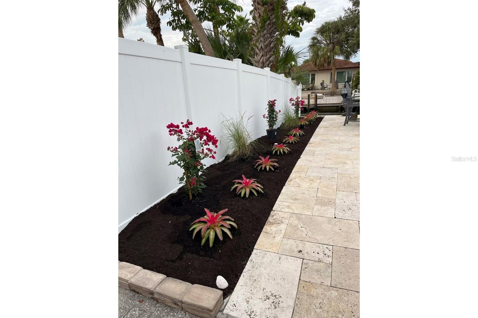 Image 68 of 98 For 345 Avenida Leona