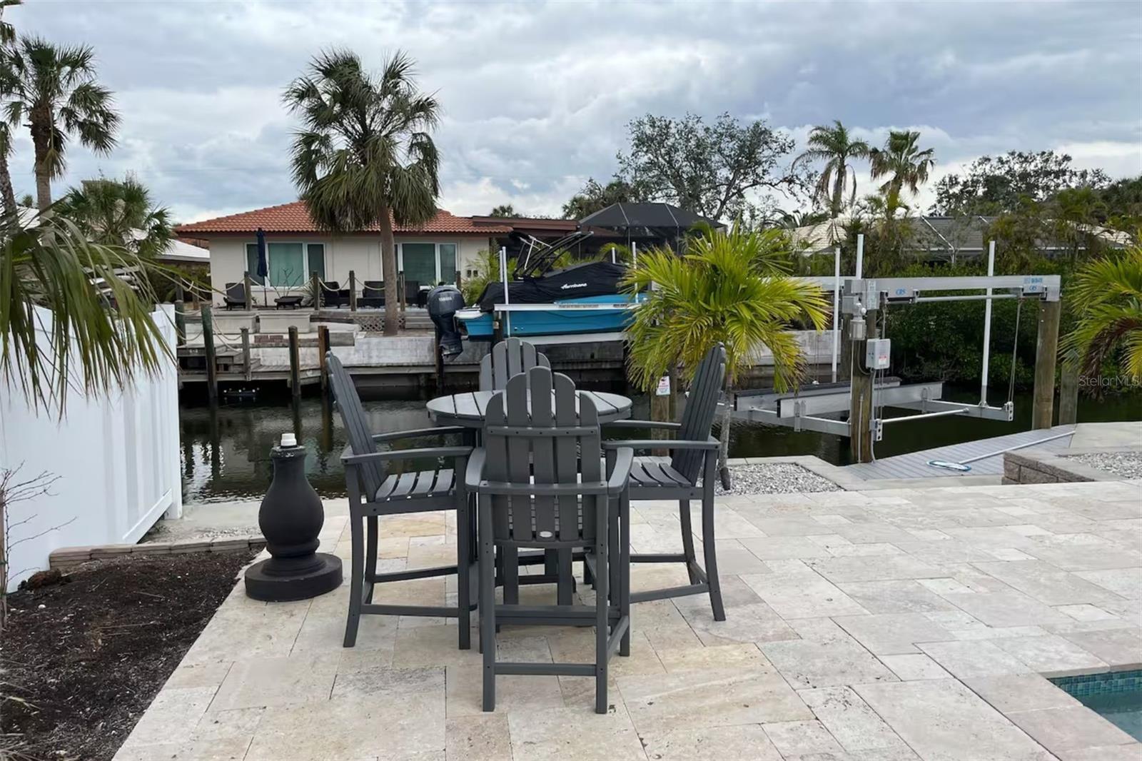 Image 69 of 98 For 345 Avenida Leona