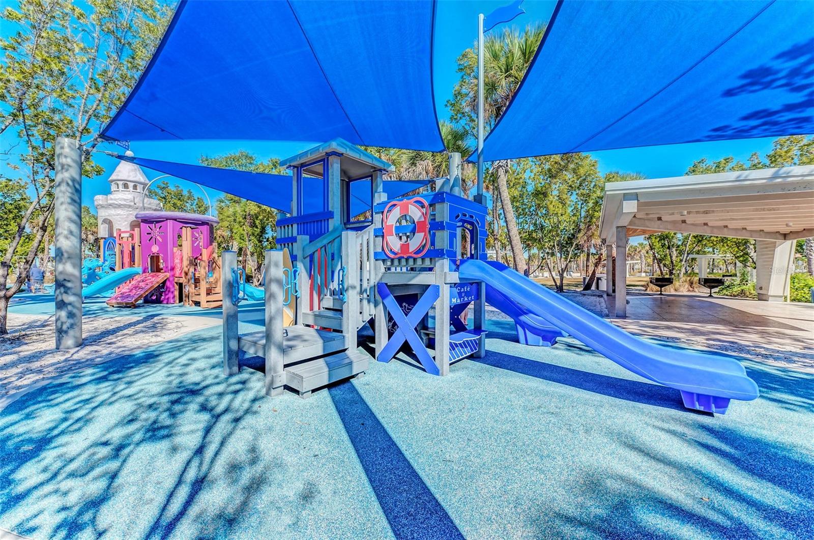 Image 88 of 98 For 345 Avenida Leona