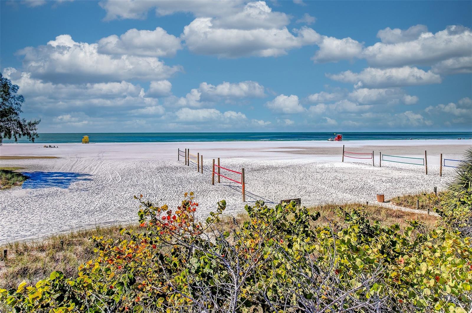 Image 89 of 98 For 345 Avenida Leona