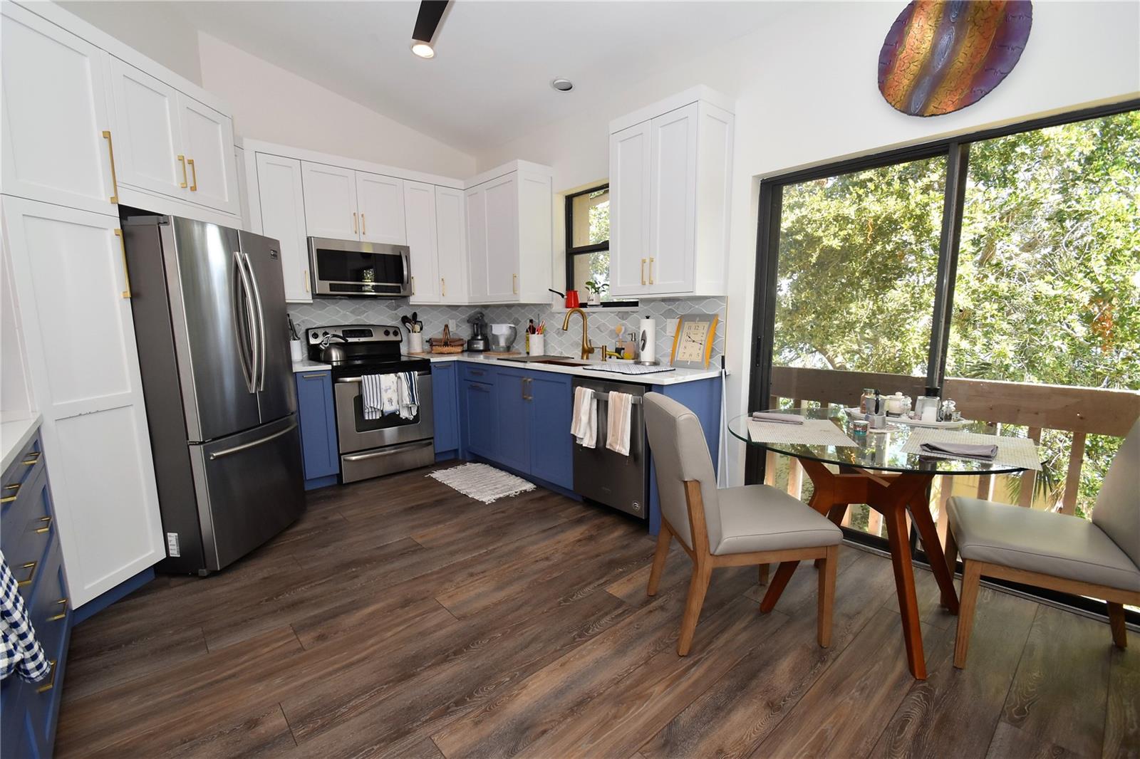 Image 14 of 24 For 1631 Starling Drive 204
