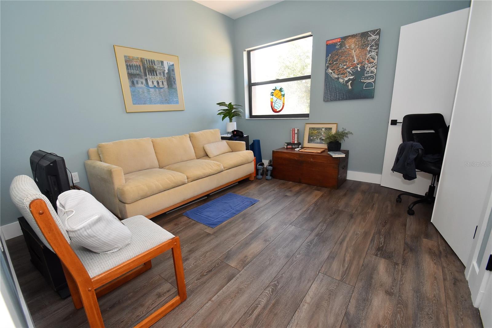 Image 6 of 24 For 1631 Starling Drive 204