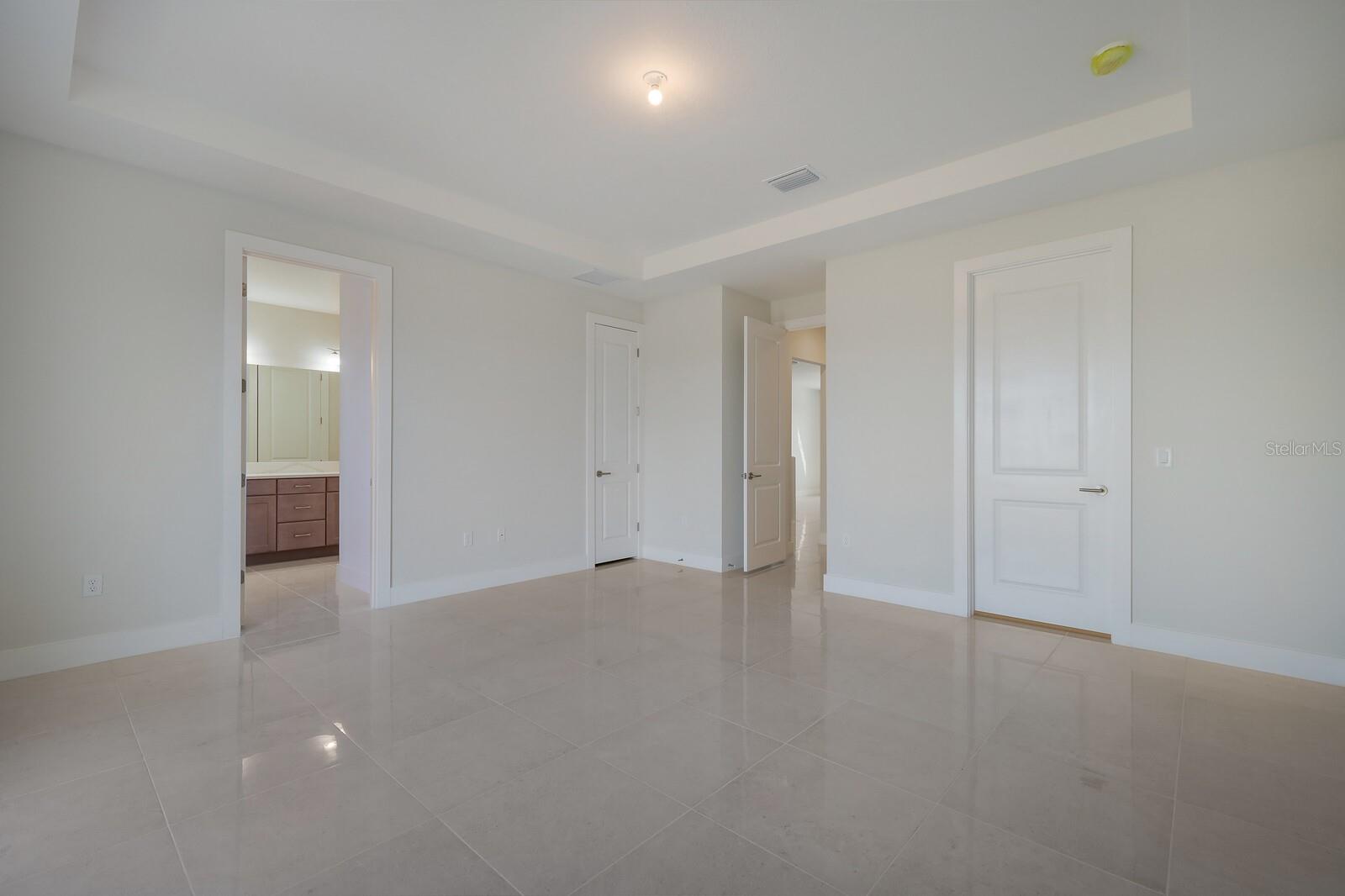 Listing photo id 24 for 6009 White Mangrove Lane