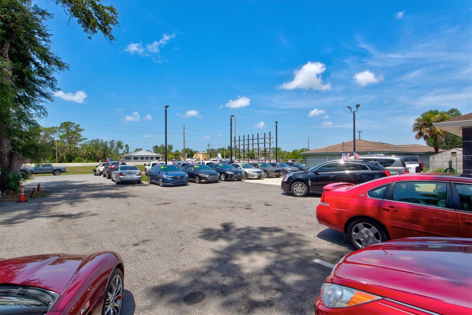 Image 10 of 62 For 340 Tamiami Trail