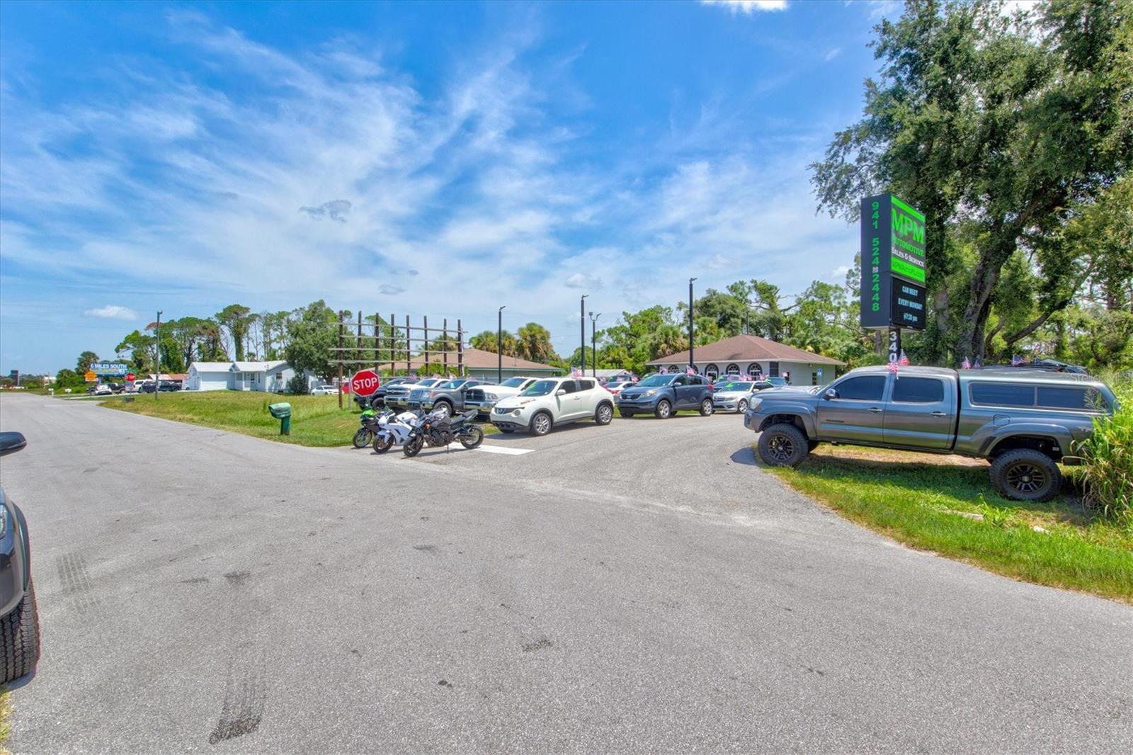 Image 4 of 62 For 340 Tamiami Trail