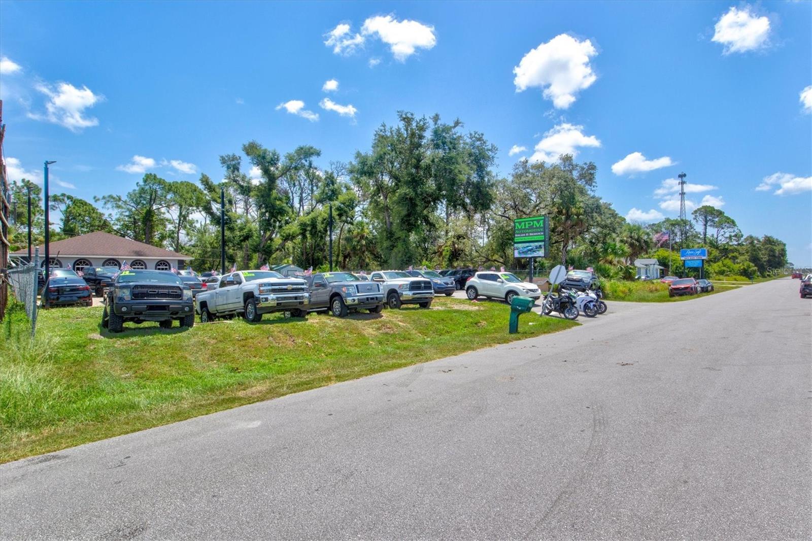 Image 5 of 62 For 340 Tamiami Trail