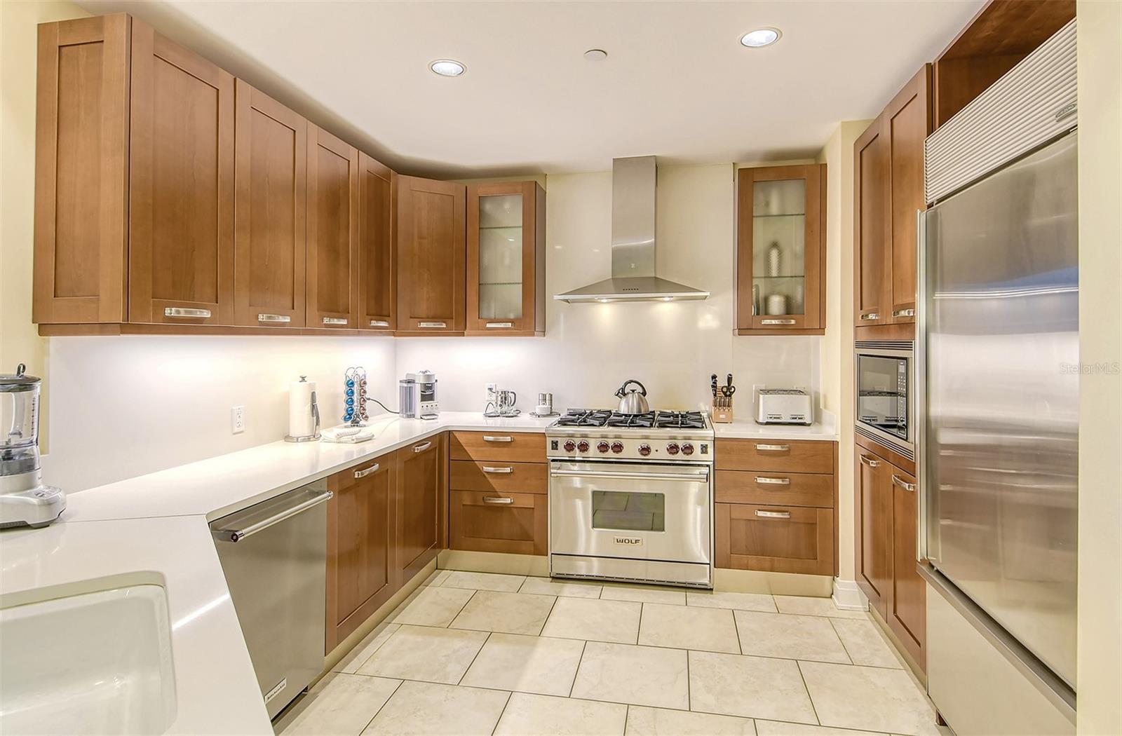 Image 14 of 59 For 915 Seaside Drive 312, Weeks