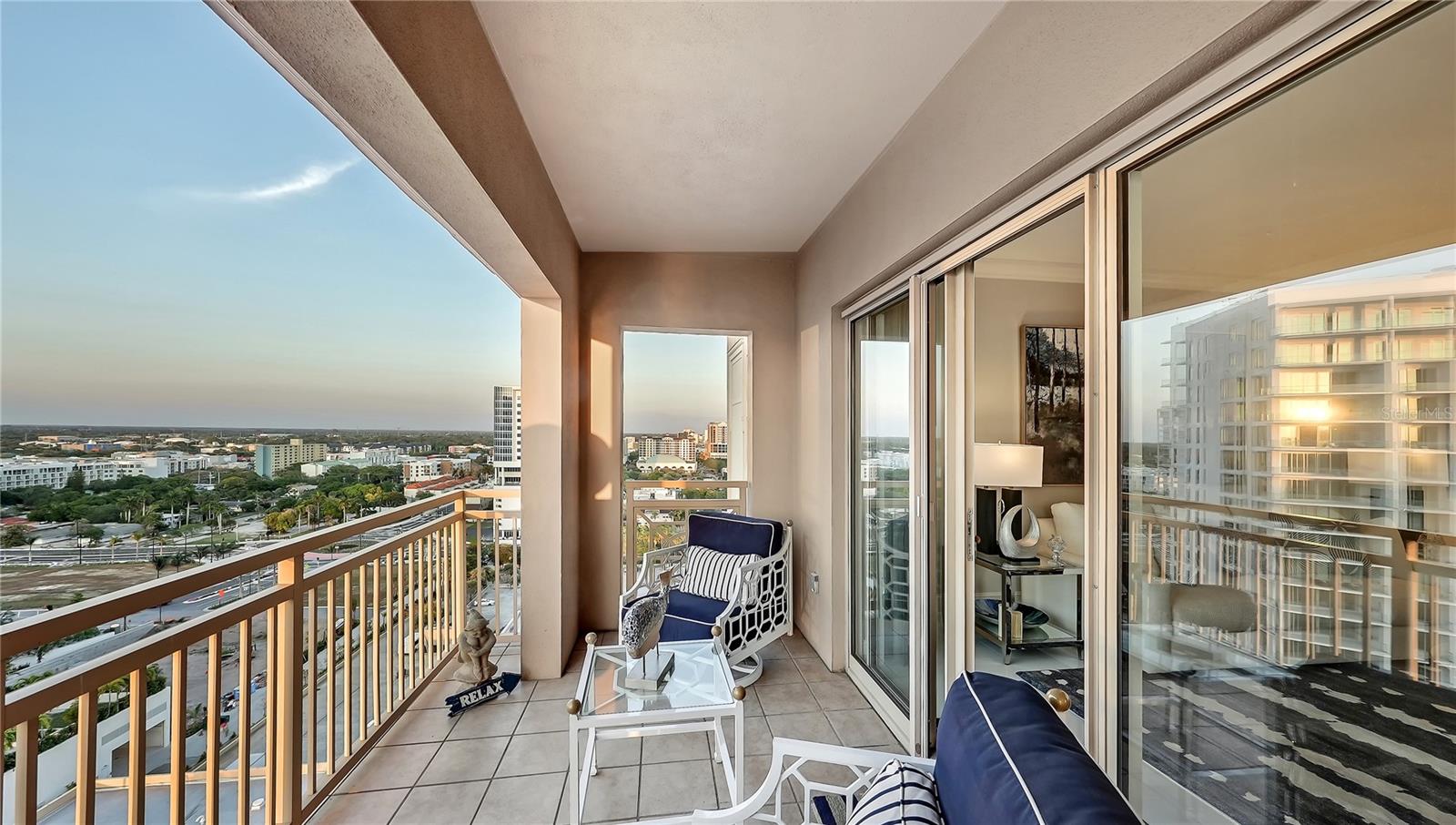 Listing photo id 9 for 1111 Ritz Carlton Drive 1603