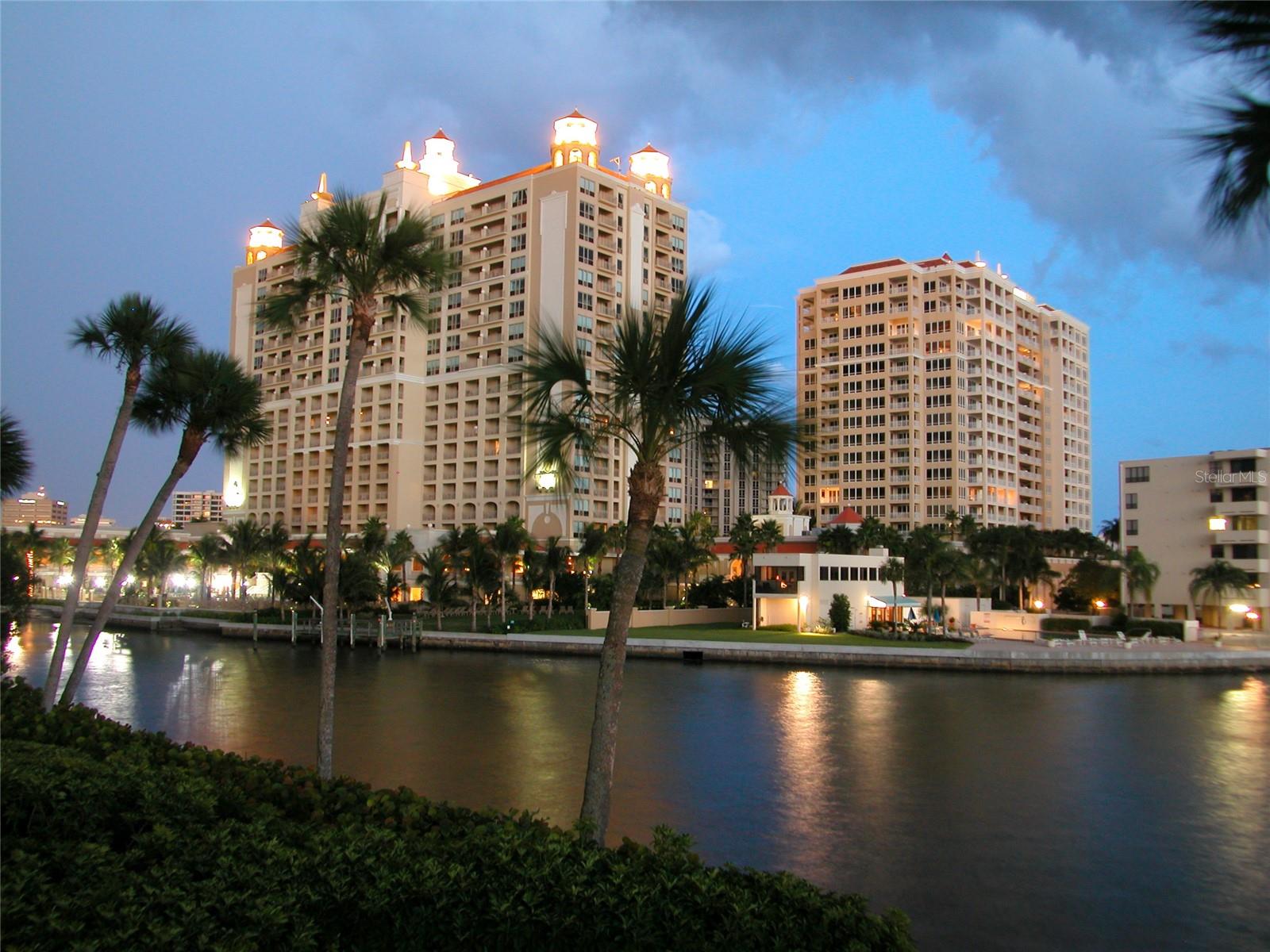 Listing photo id 71 for 1111 Ritz Carlton Drive 1603