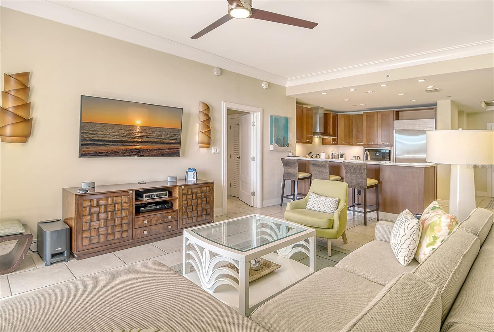 Image 10 of 53 For 915 Seaside Drive 405, Weeks