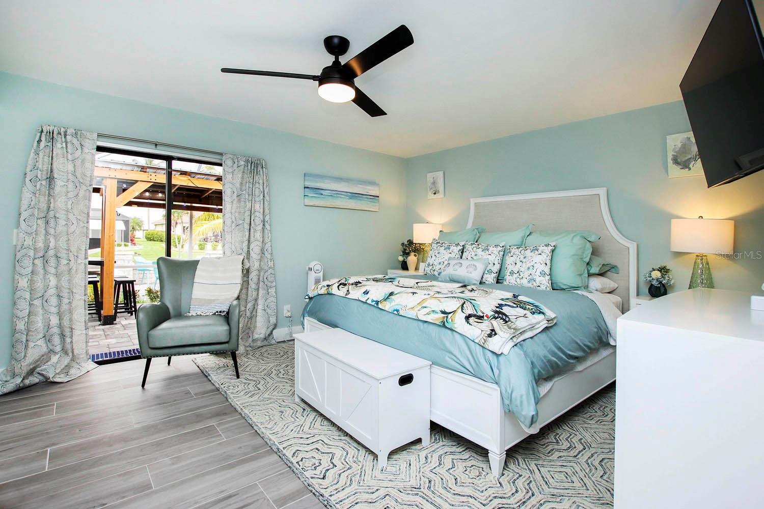 Image 17 of 100 For 3328 18th Avenue