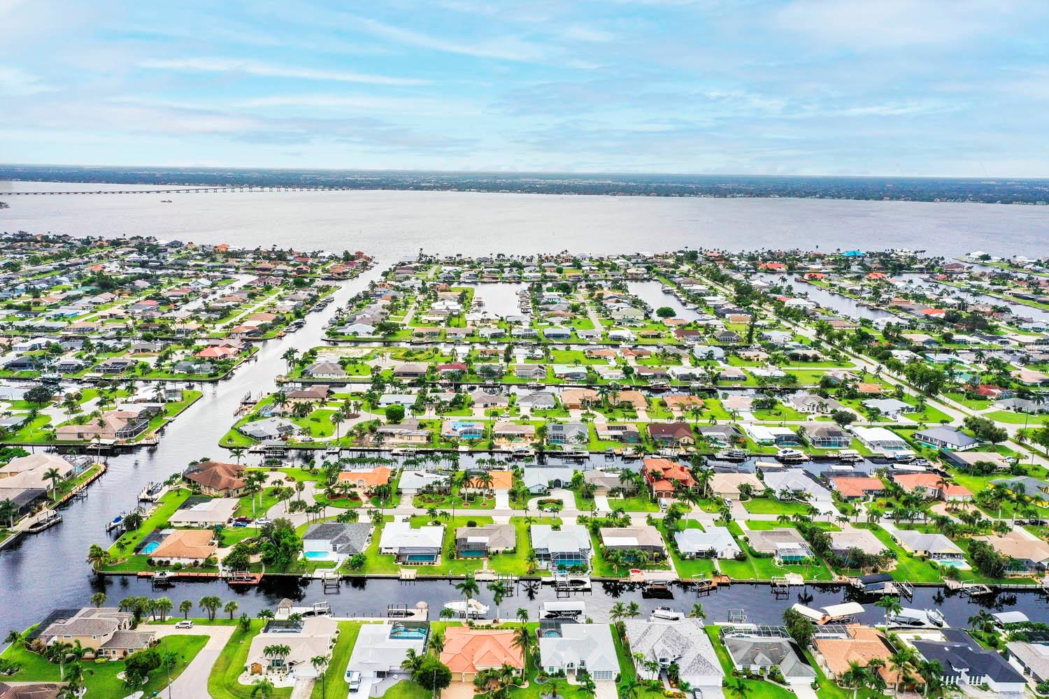 Image 55 of 100 For 3328 18th Avenue