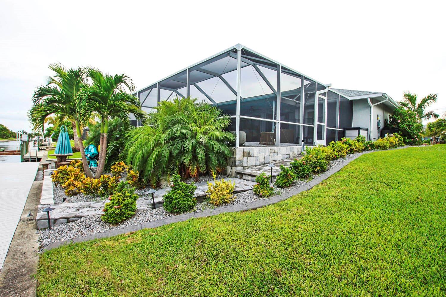 Image 71 of 100 For 3328 18th Avenue