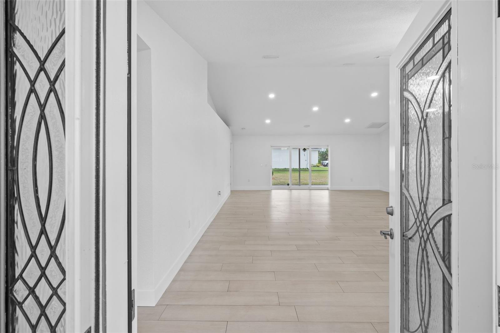 Image 20 of 75 For 4892 Crabapple Avenue