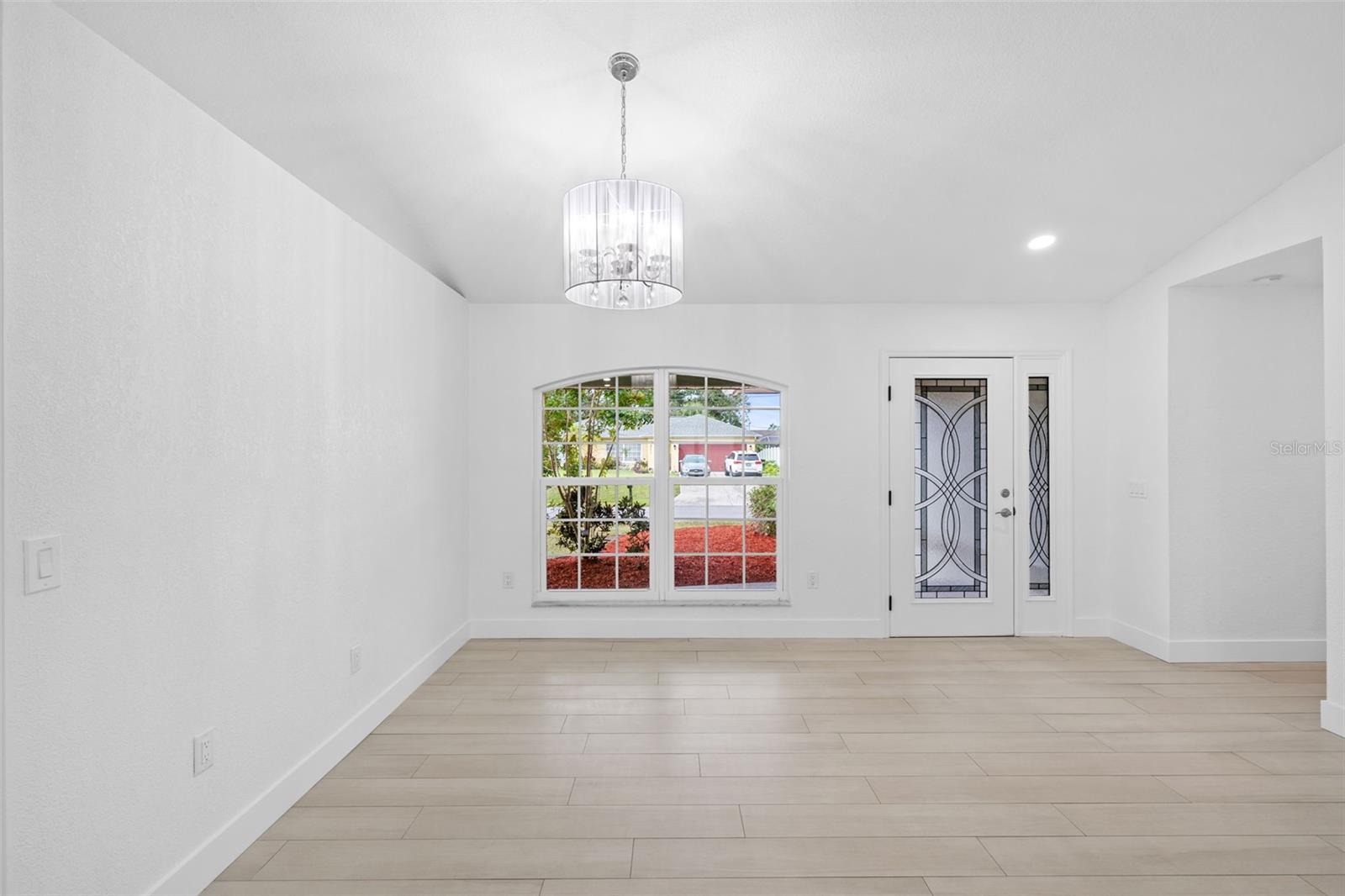 Image 37 of 75 For 4892 Crabapple Avenue