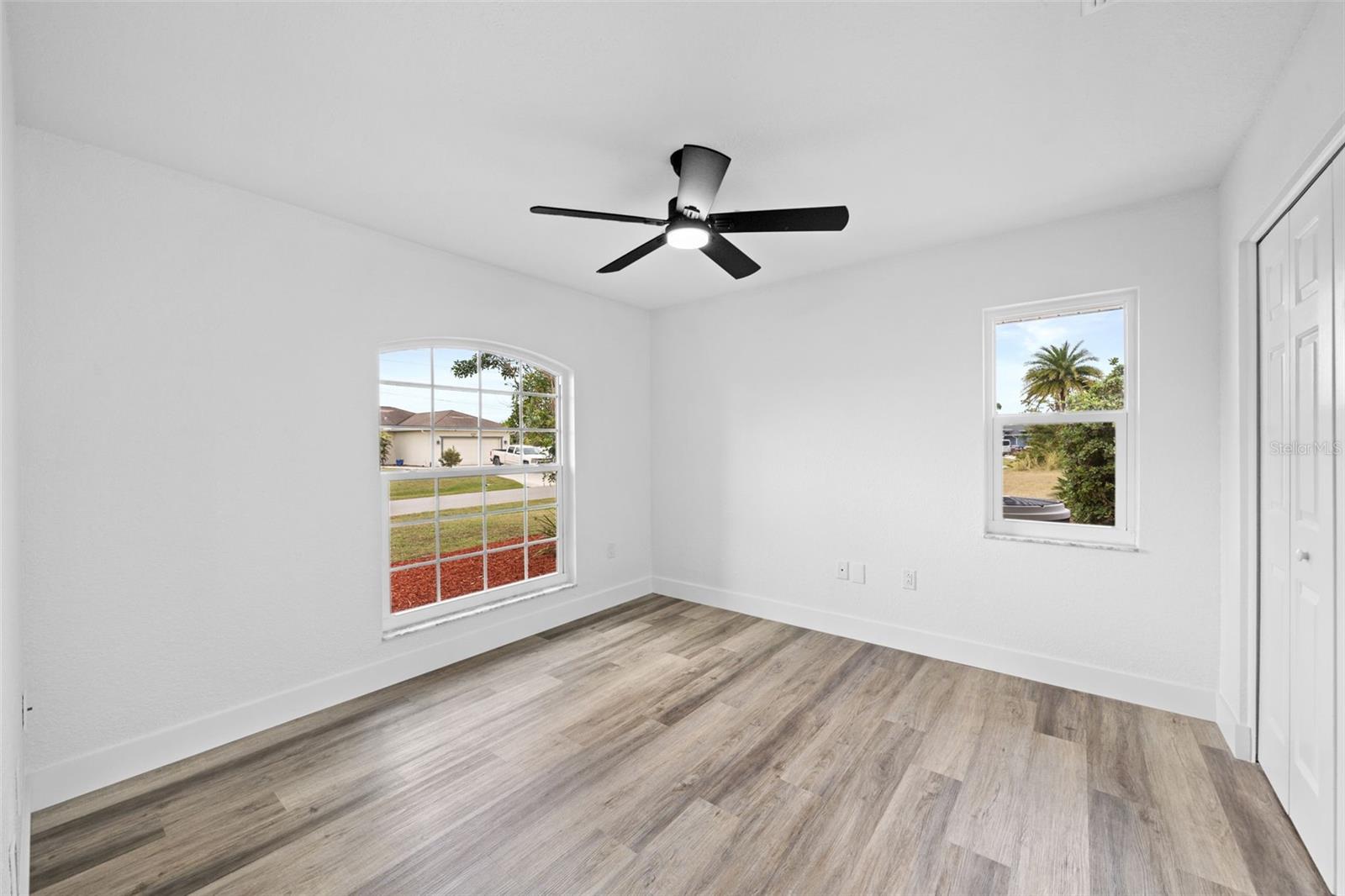 Image 64 of 75 For 4892 Crabapple Avenue