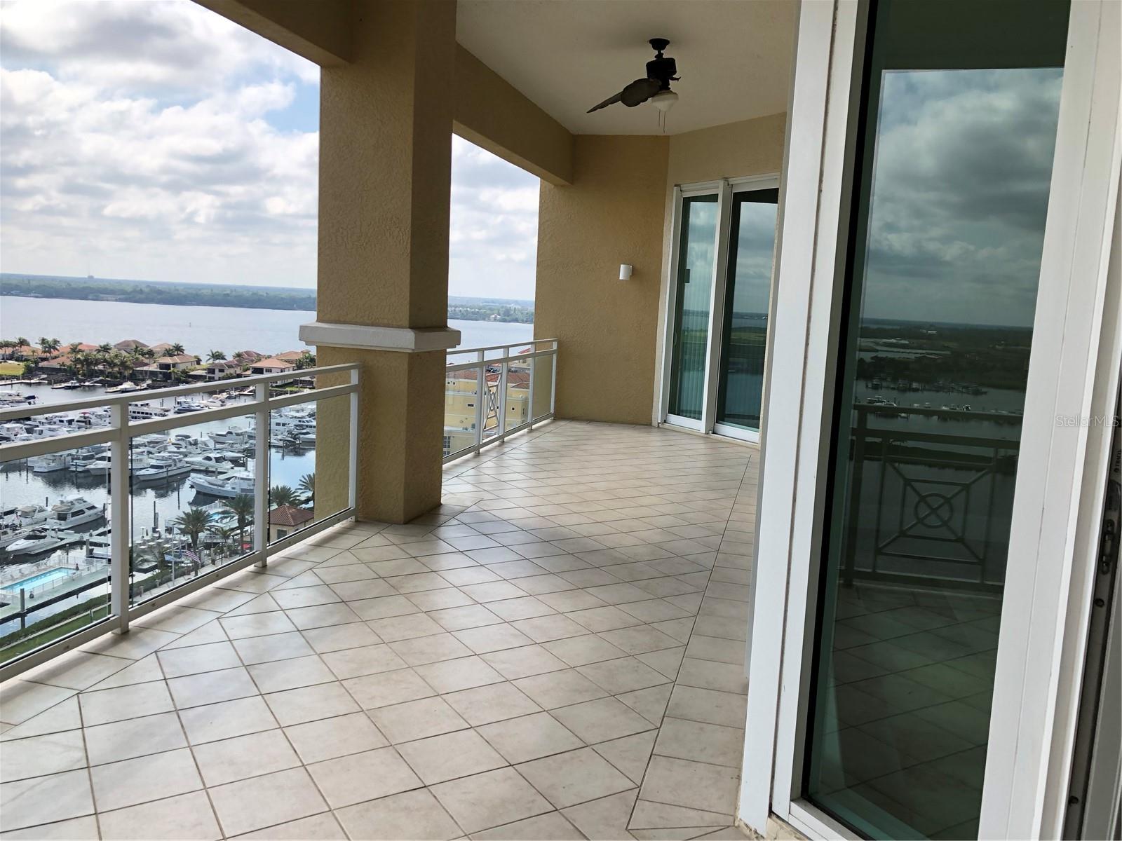 Listing photo id 36 for 130 Riviera Dunes Way 1201