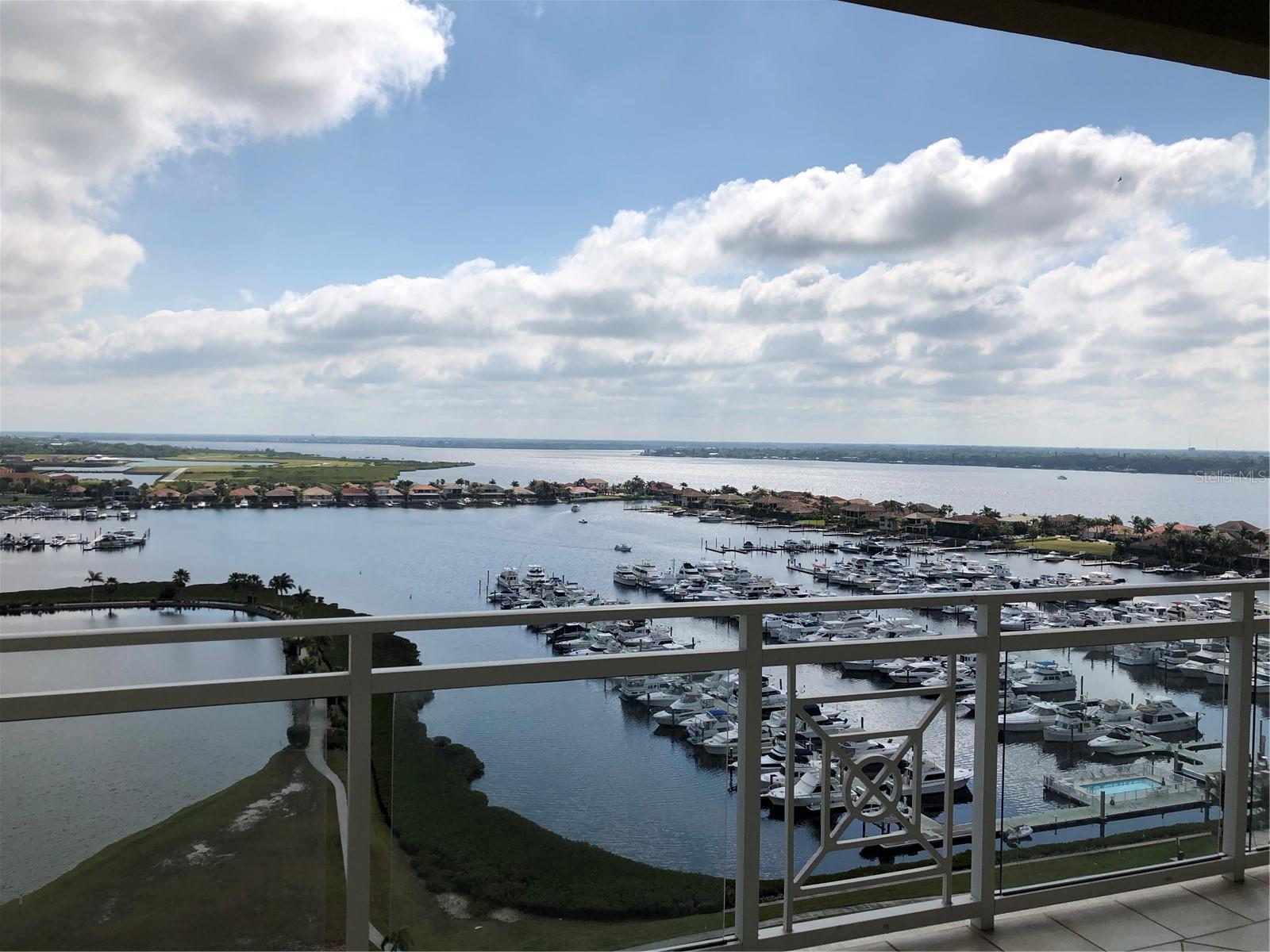 Listing photo id 43 for 130 Riviera Dunes Way 1201