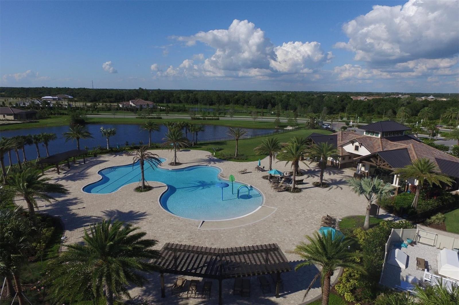 Listing photo id 66 for 7108 Callander Cove