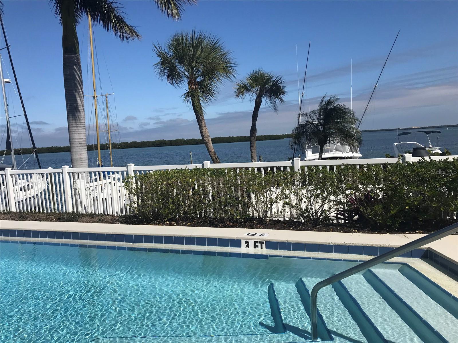 Image 37 of 66 For 615 Dream Island Road 202