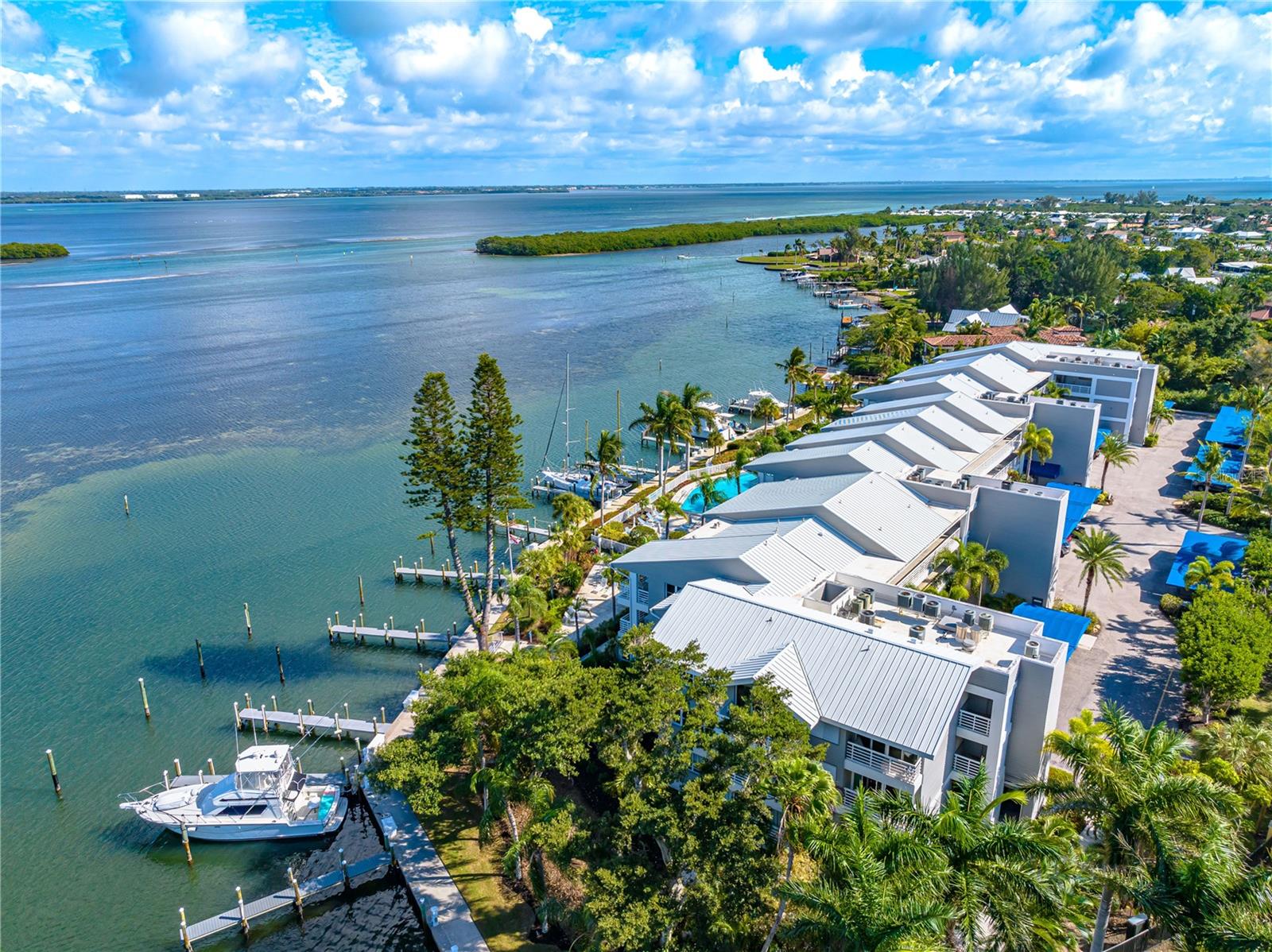 Image 51 of 66 For 615 Dream Island Road 202