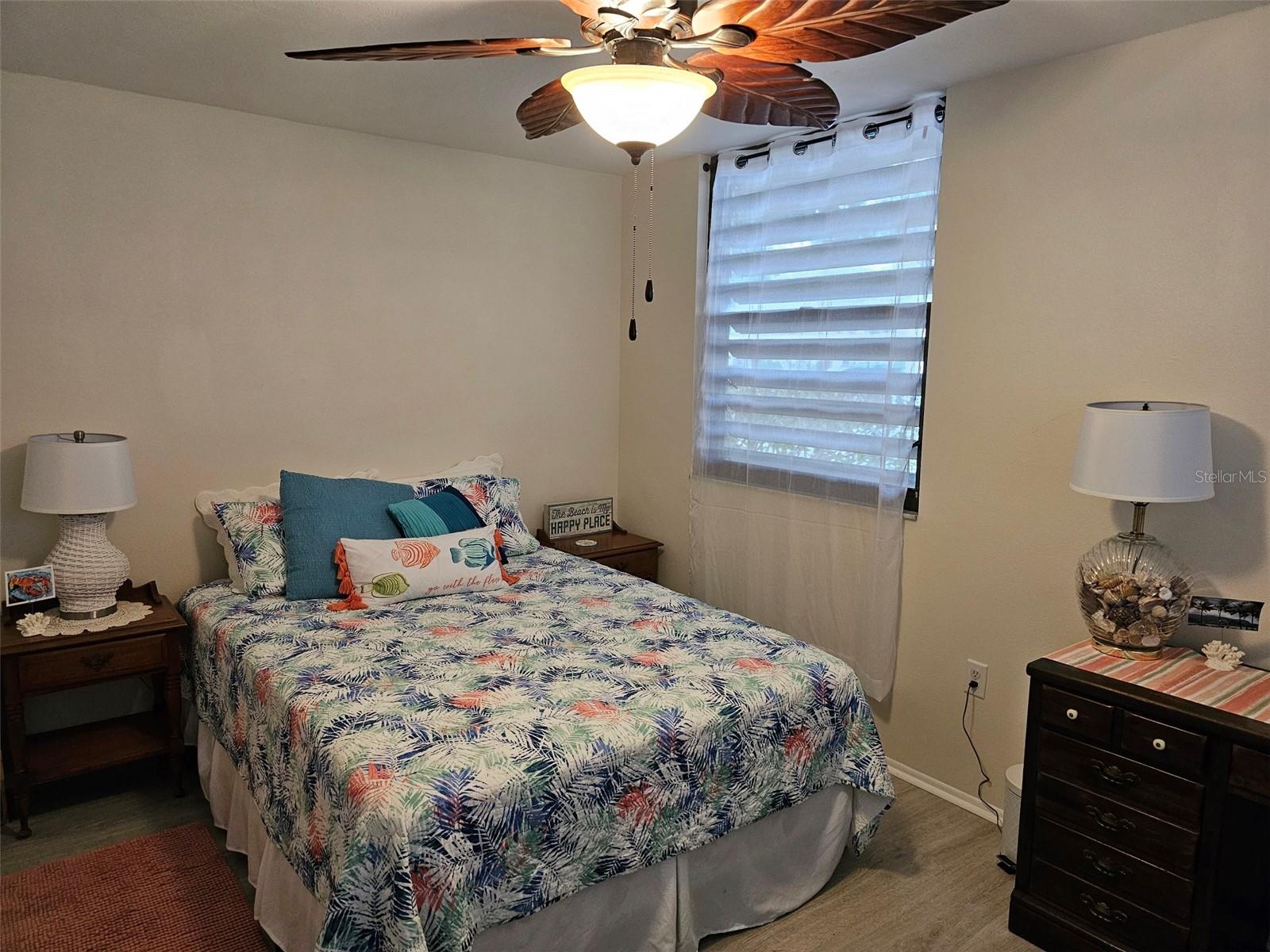 Image 25 of 41 For 409 Palm Tree Drive 409