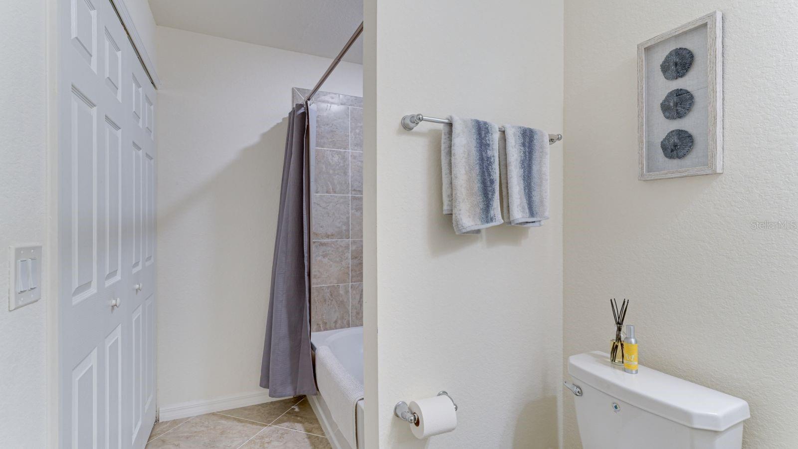 Image 22 of 45 For 17510 Gawthrop Drive 105