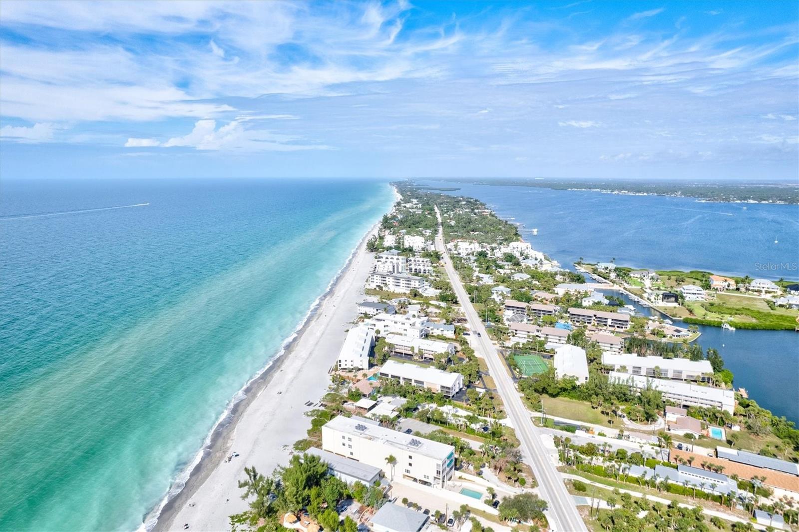 Image 86 of 94 For 2590 Beach Road 3