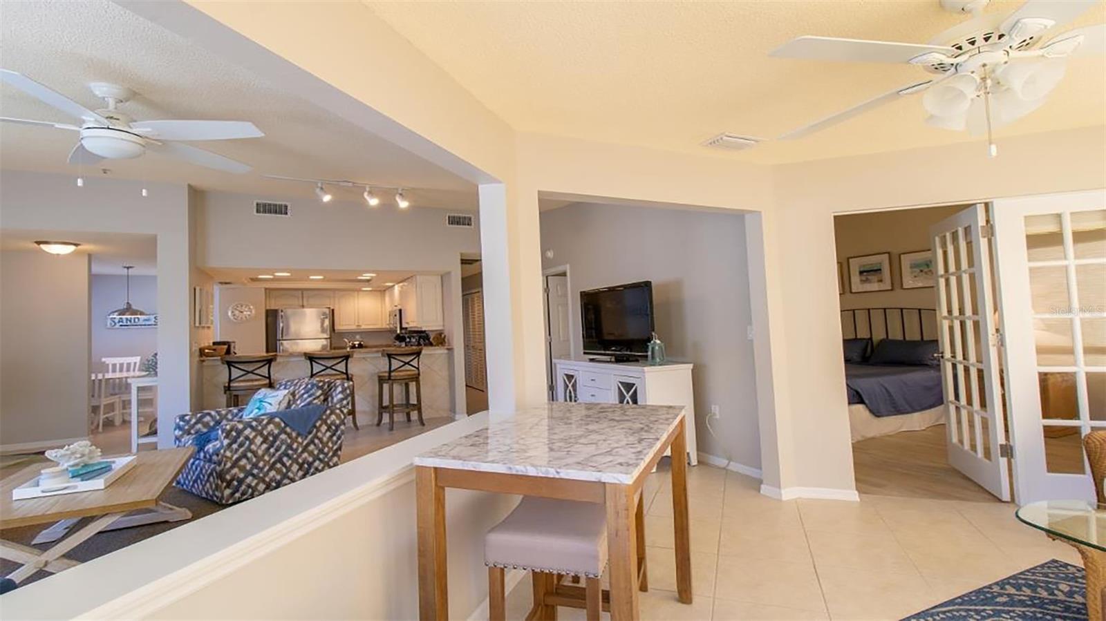 Image 28 of 41 For 1340 Siesta Bayside Drive 1340-c