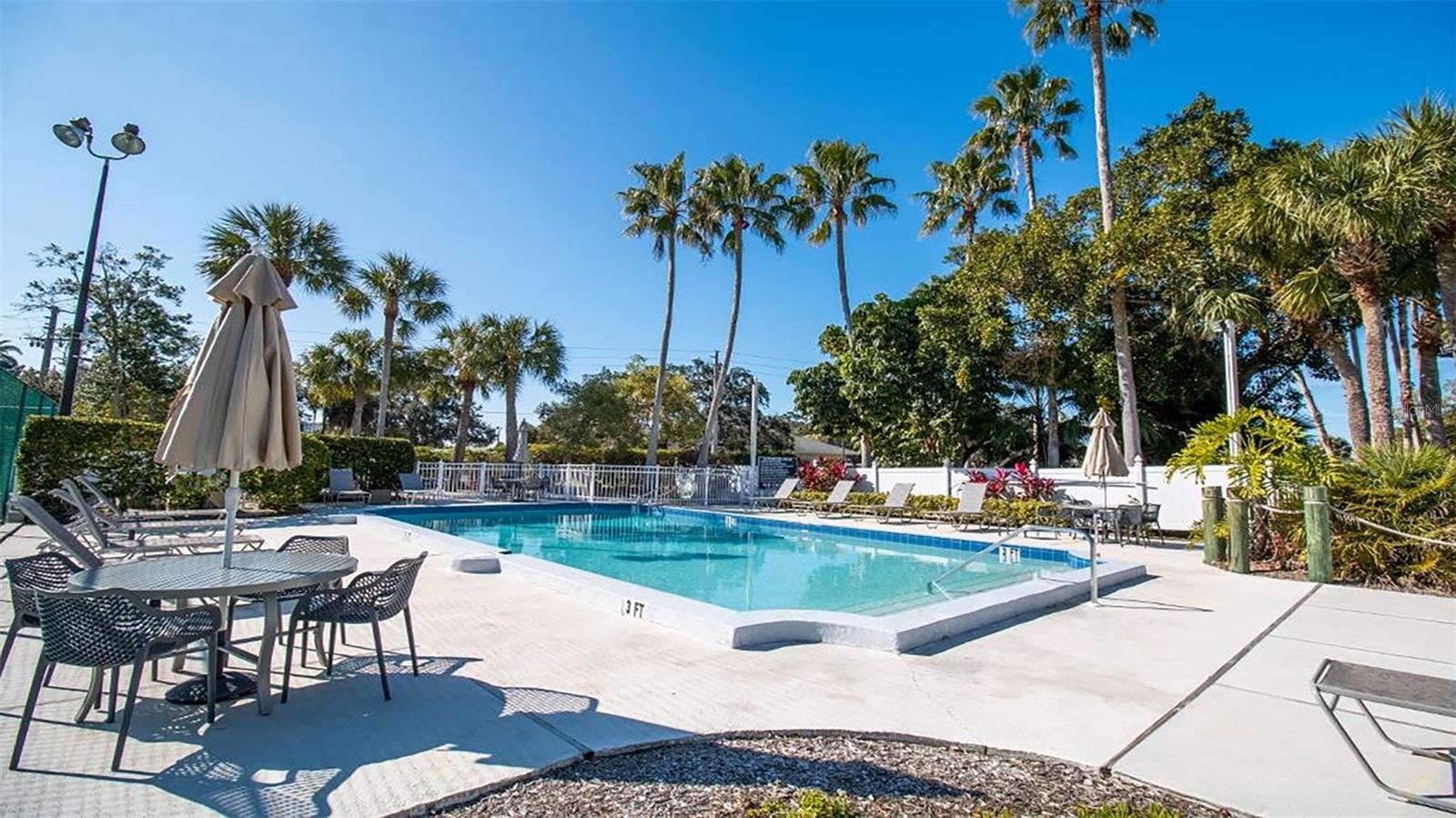 Image 32 of 41 For 1340 Siesta Bayside Drive 1340-c