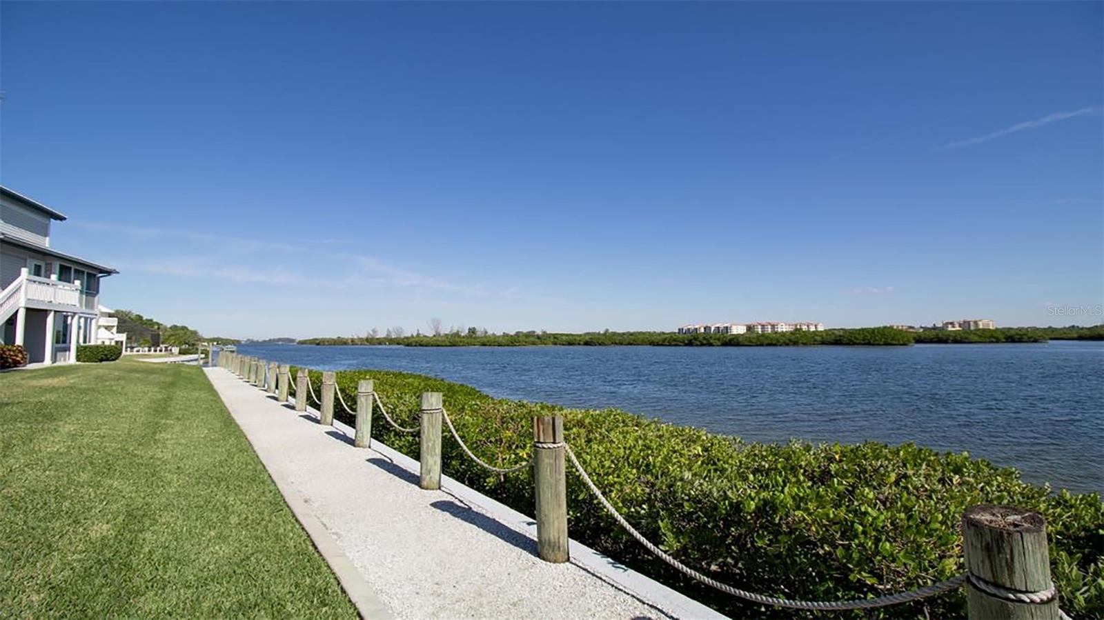 Image 37 of 41 For 1340 Siesta Bayside Drive 1340-c
