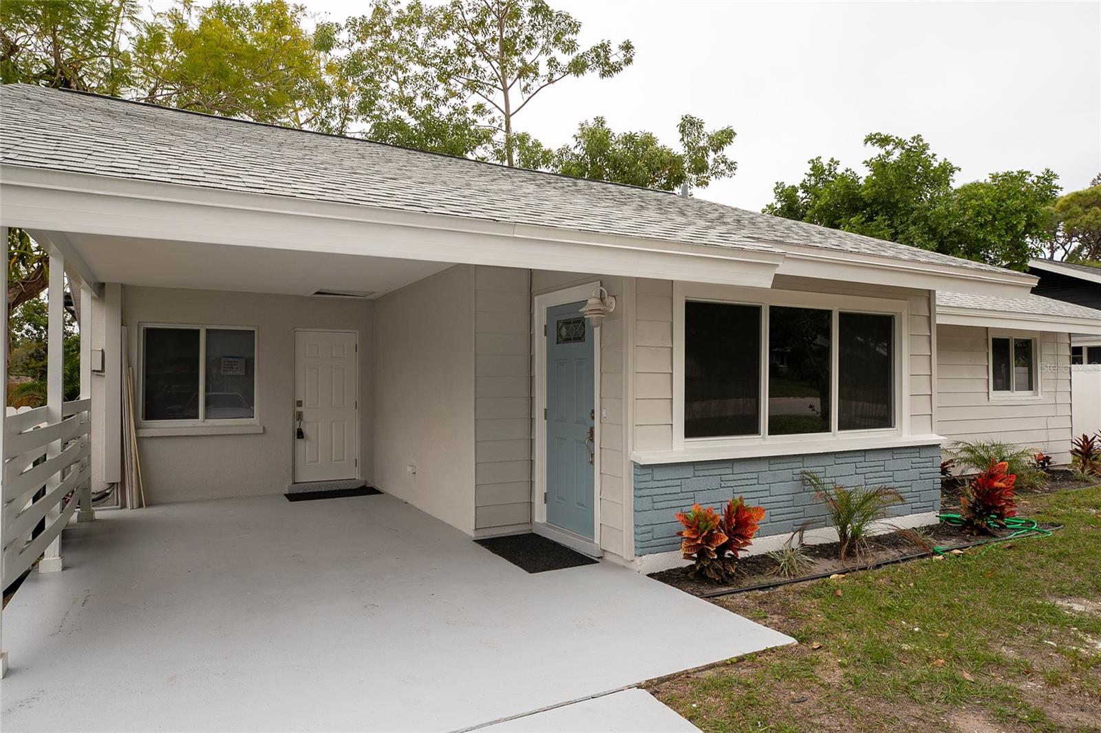 Listing photo id 1 for 2722 Nancy Street