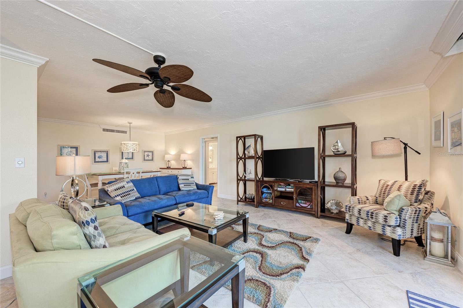 Image 17 of 76 For 4822 Ocean Boulevard 2a