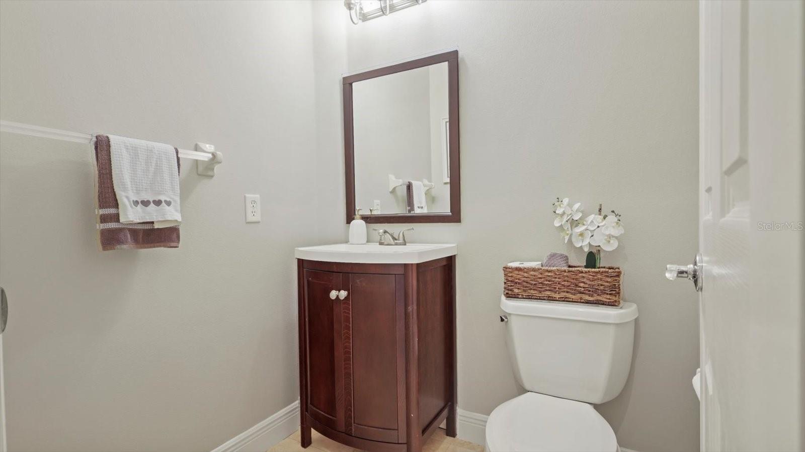 Listing photo id 12 for 21715 Deer Pointe Crossing