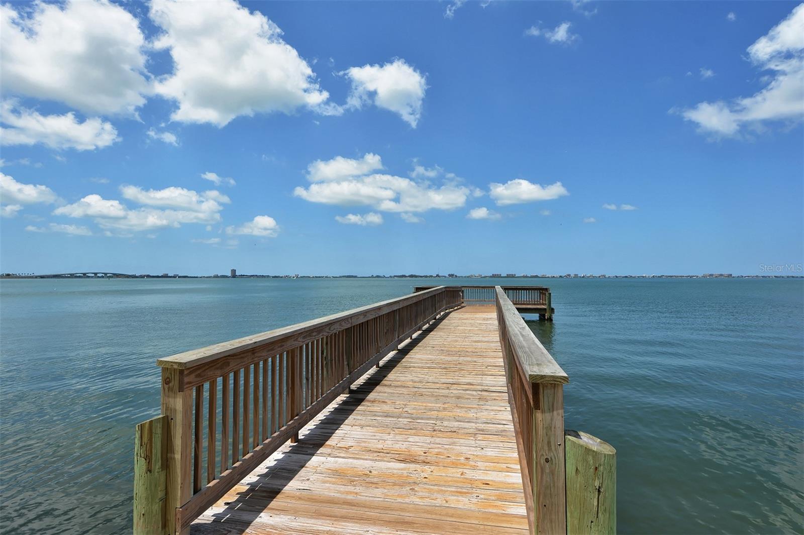 Listing photo id 35 for 1709 Tamiami Trail 502a