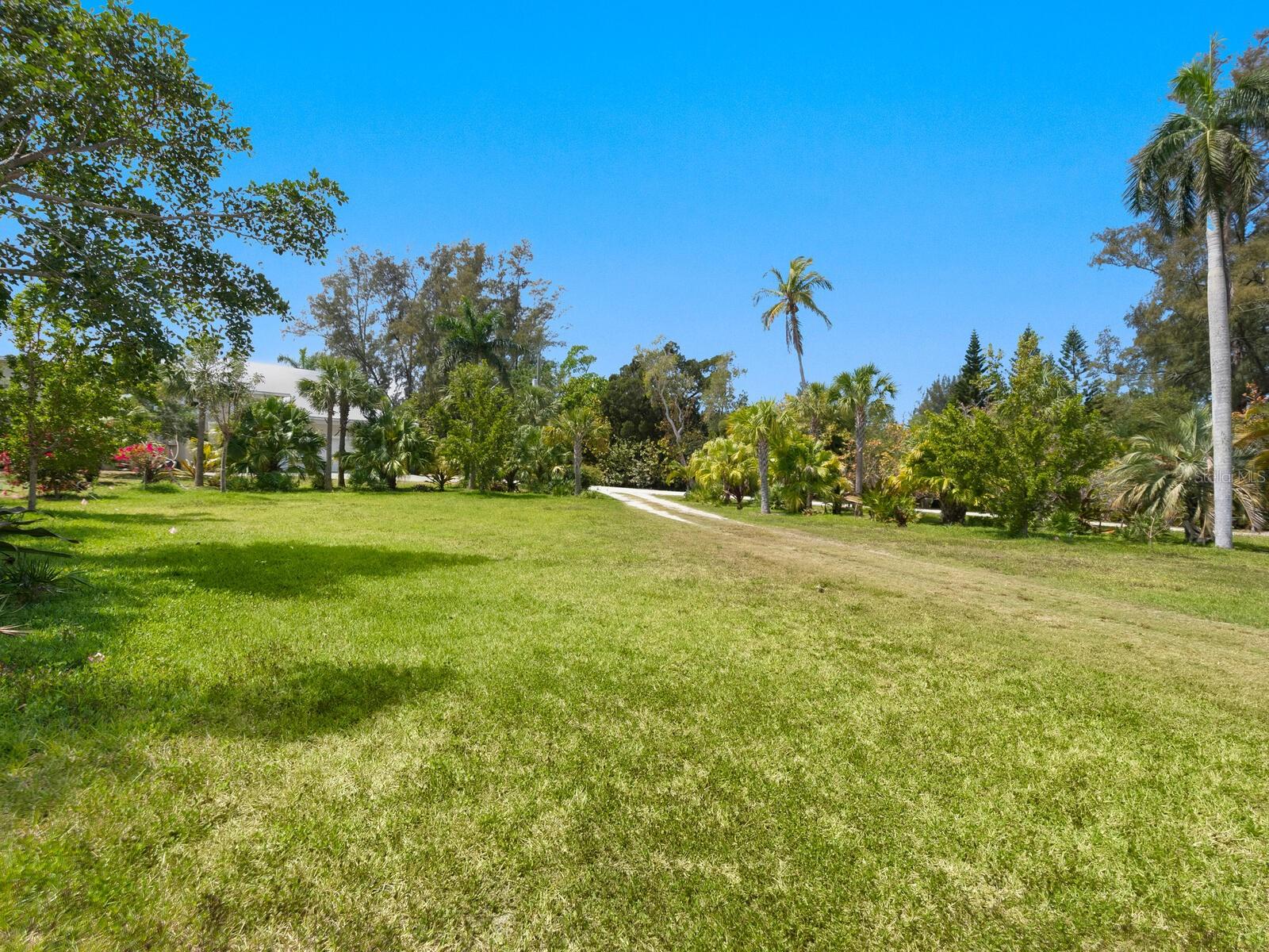 Image 11 of 15 For 6604-6608 Gulf Of Mexico Drive