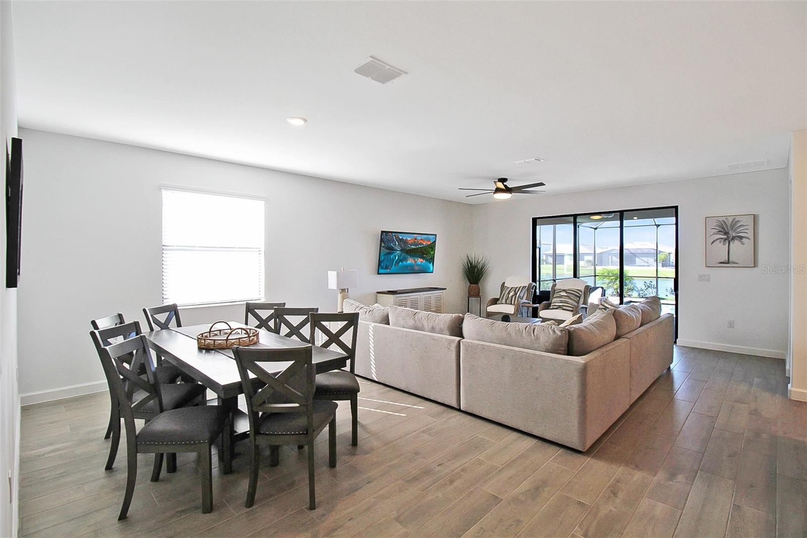 Image 14 of 51 For 5236 Blue Crush Street