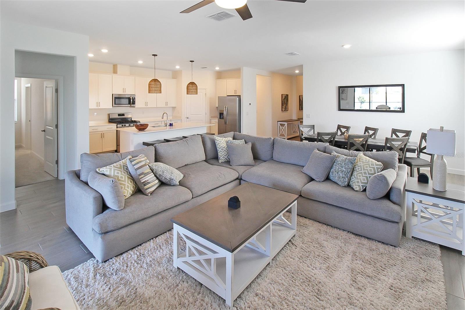 Image 31 of 51 For 5236 Blue Crush Street