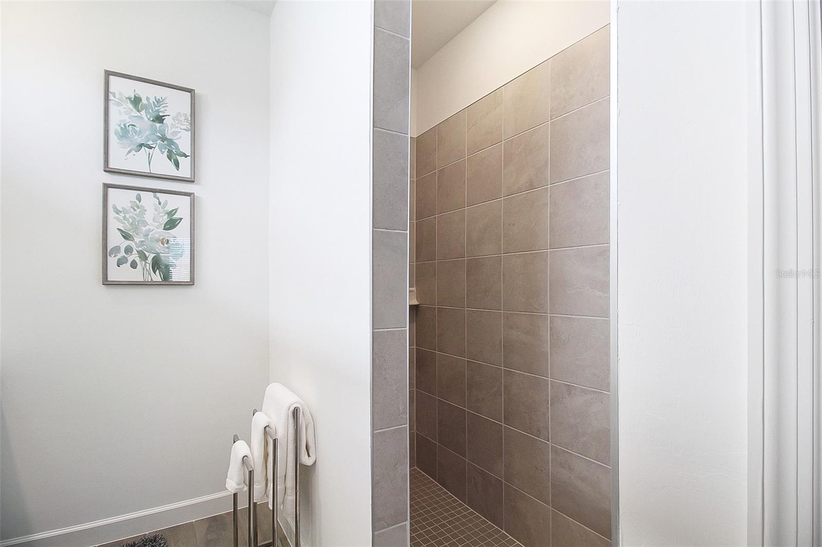 Image 40 of 51 For 5236 Blue Crush Street