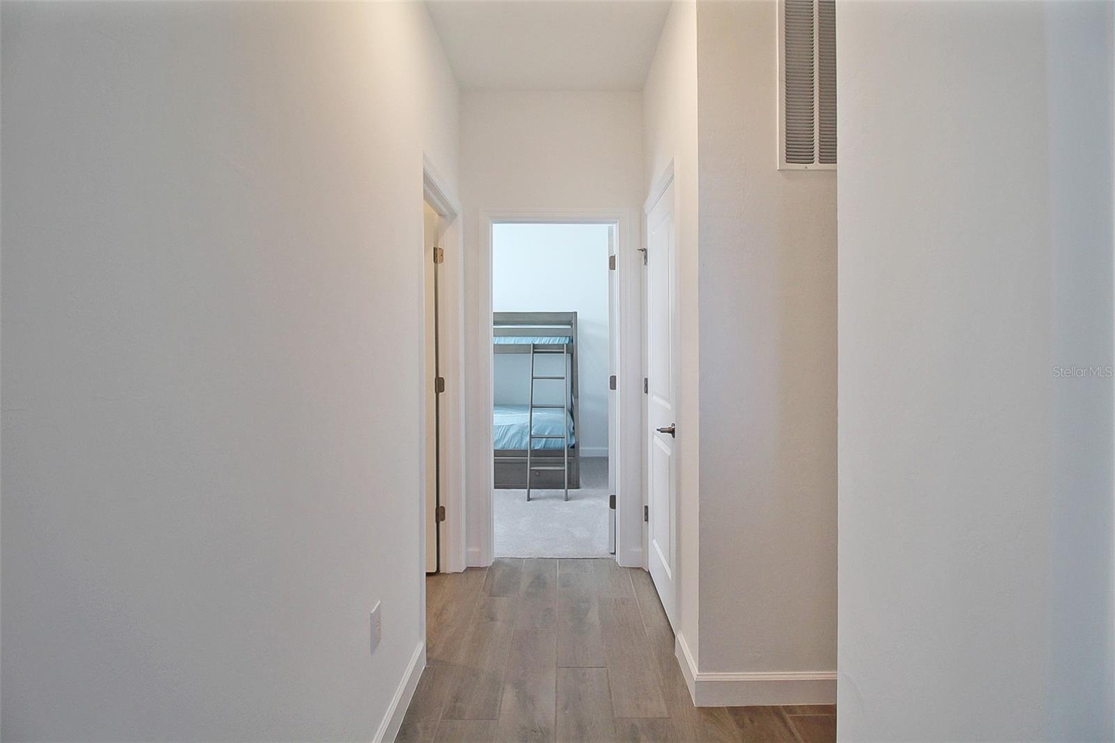 Image 8 of 51 For 5236 Blue Crush Street