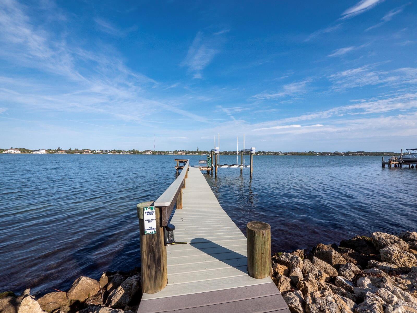 Listing photo id 36 for 1620 Casey Key Road