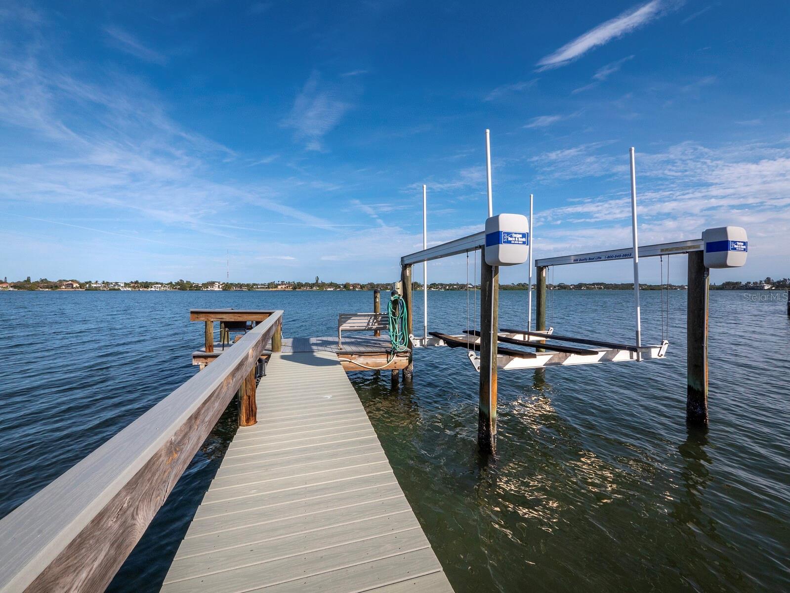 Listing photo id 37 for 1620 Casey Key Road