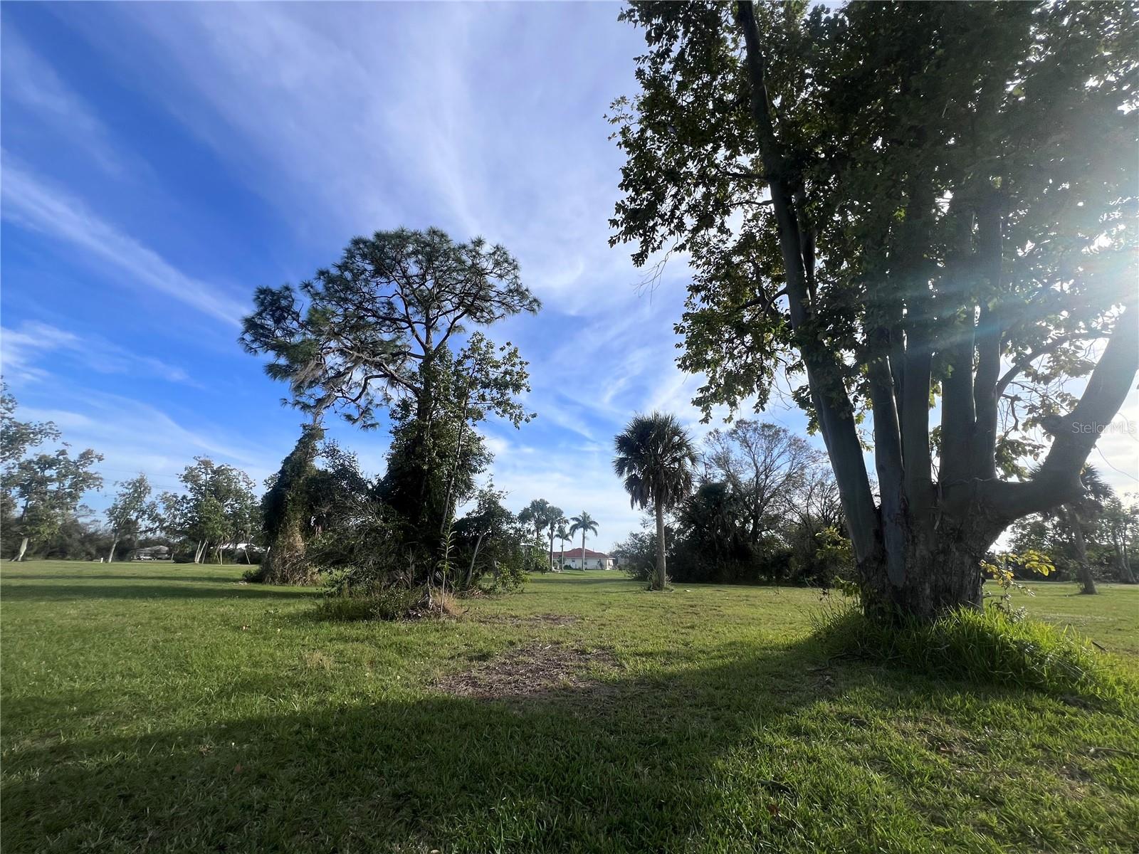 Image 4 of 11 For 16811 Acapulco Road