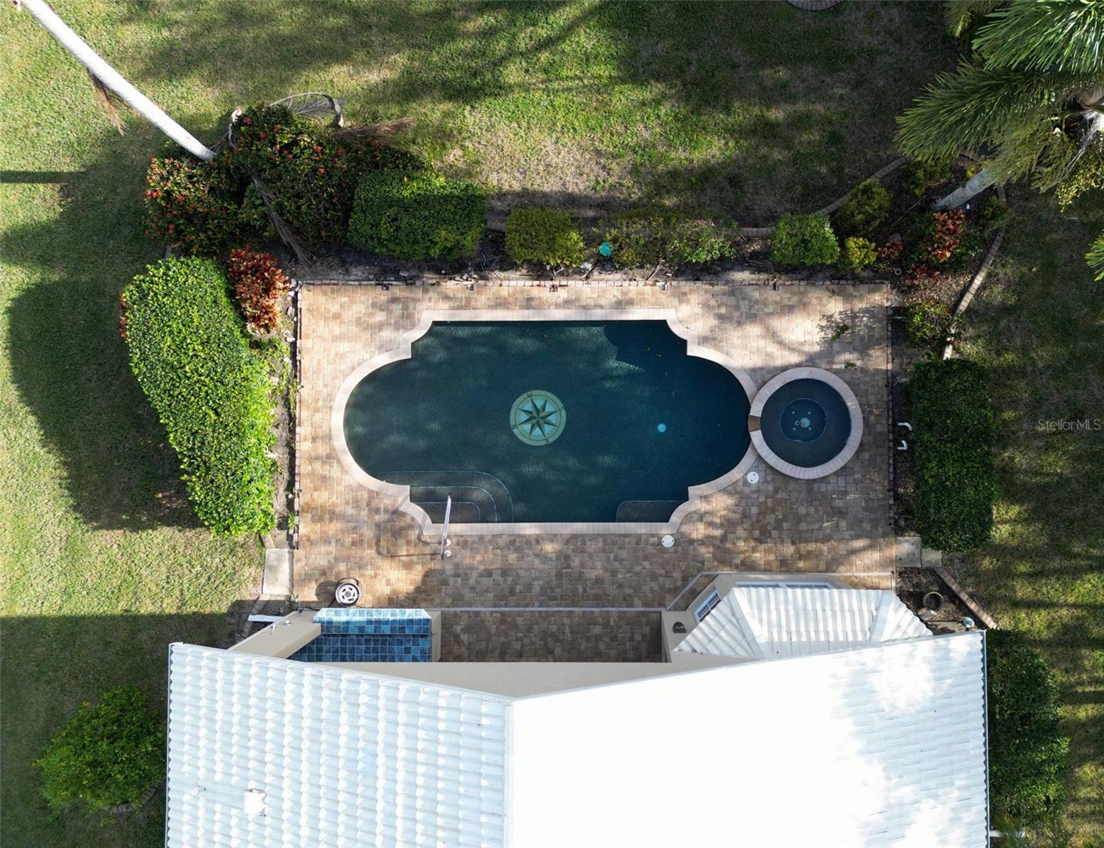 Image 33 of 37 For 326 Saint George Court 14