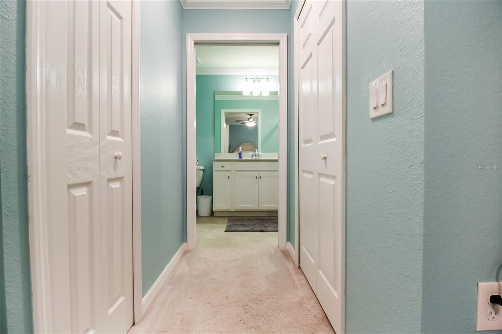 Image 11 of 40 For 17810 Gawthrop Drive 207