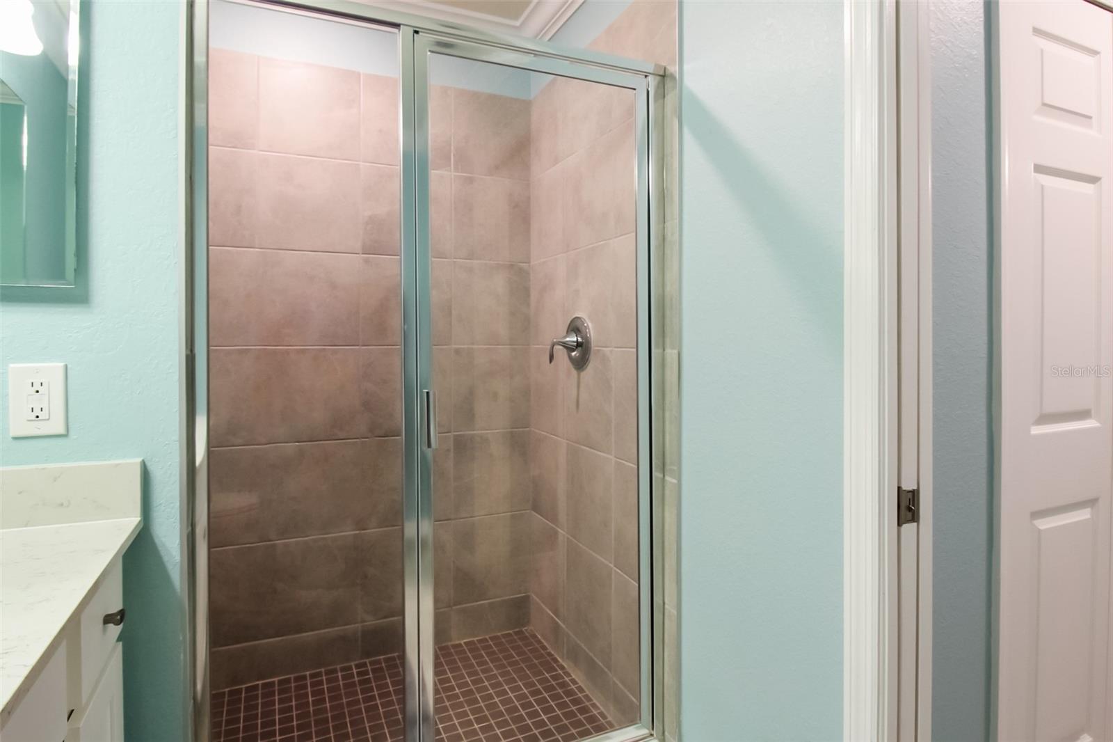 Image 15 of 40 For 17810 Gawthrop Drive 207